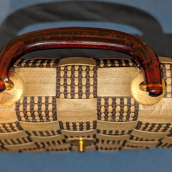 Woven Two-Tone Top-Handle Women’s Bag in Tan and Brown - Picture 2 of 7